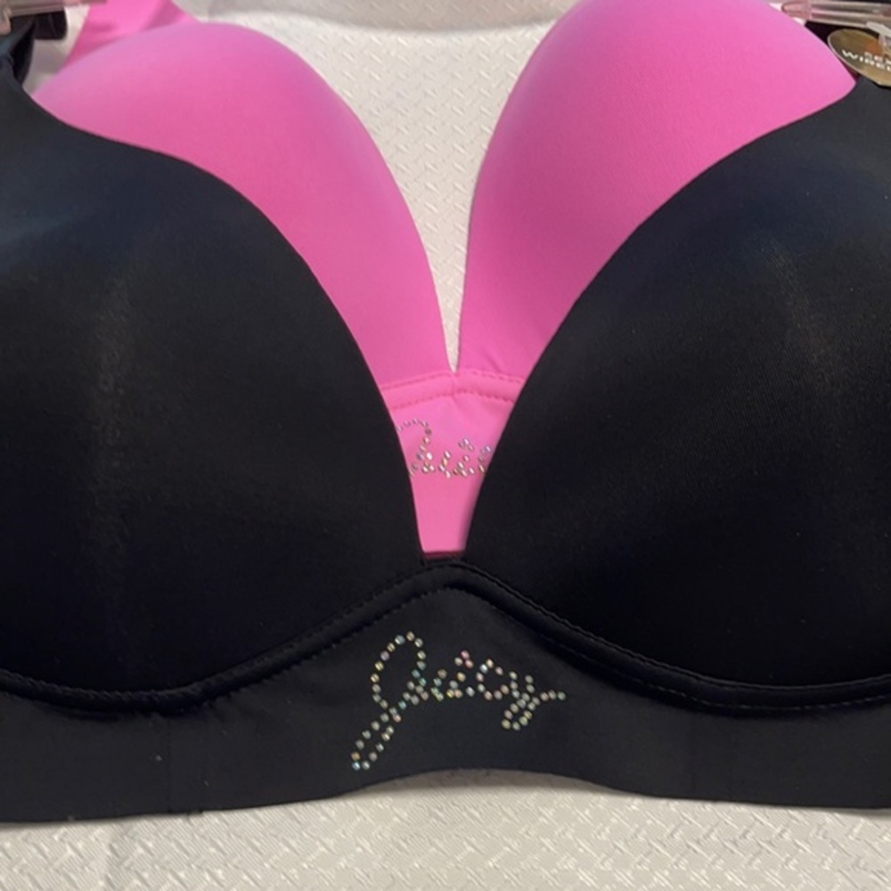 Juicy Couture Intimates with Rhinestone - Picture 2 of 11